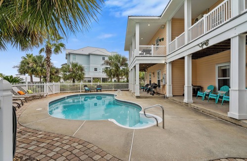 Perdido Key Coves One House | 3 Bedroom Beach House with Pool, Boat Dock, and Pet Friendly