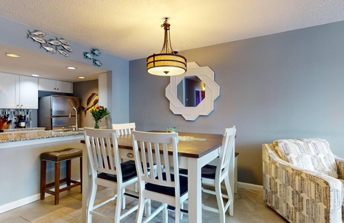 Southend Condo | 3 Bedroom Beachfront Condo with 2 Pools