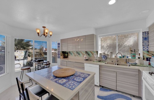 Las Vegas House | 3-bedroom Beautiful Villa in enchanting Las Vegas with WiFi, AC