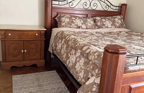 Killeen House | 3-bedroom bungalow in Temora loop, Killeen with all amenities.