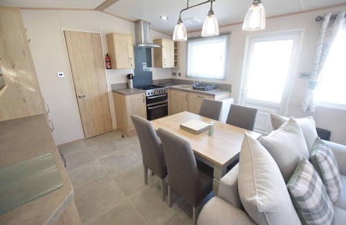 Shanklin House | 3 Bedroom Caravan MC34, Shanklin, Isle of Wight, Dog Friendly