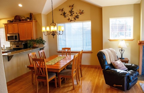 Klamath Falls Condo | 3-bedroom condo in the charming, serene Running Y Ranch Resort, Klamath Falls