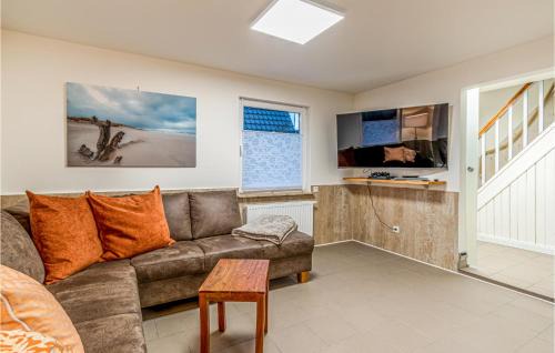 Friedrichskoog House | 3 Bedroom Cozy Home In Friedrichskoog