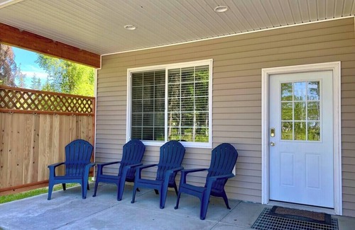 Kenai House | 3-bedroom Duplex in Kenai - Minutes from Kenai and Soldotna!