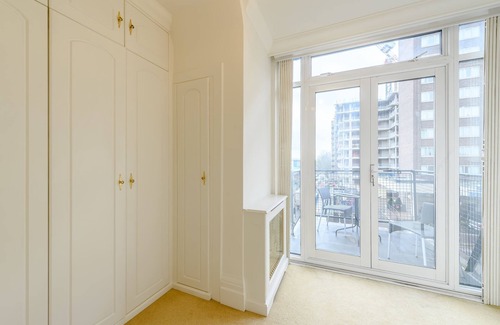 Regent's Park Apartment | 3 Bedroom flat walking distance to Regent's Park