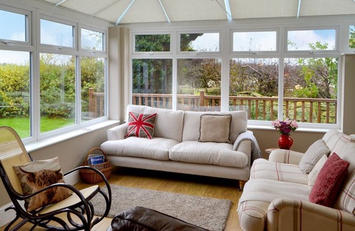 Newcastle-upon-Tyne Cottage | 3 bedroom accommodation in East Holywell, near Whitley Bay