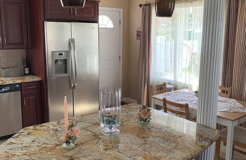 Sylvan Beach House | 3-bedroom Getaway with AC and WiFi in Sylvan Beach - Walk to Everything!