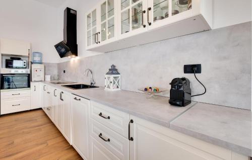 Rakovec House | 3 Bedroom Gorgeous Home In Dvorisce