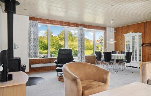 Beder Malling House | 3 Bedroom Gorgeous Home In Malling