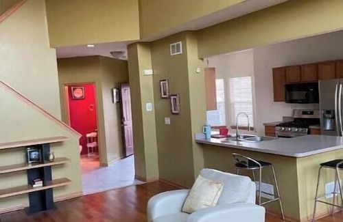 Romeoville House | 3-bedroom gorgeous townhome in fabulous Romeoville