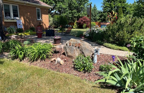 Oshkosh House | 3 bedroom historic house for EAA AirVenture Oshkosh