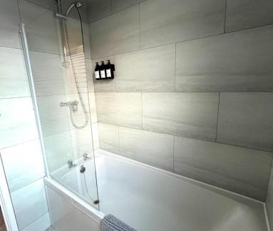 Belfast House | 3-Bedroom Home in Belfast- near Crumlin Rd Gaol