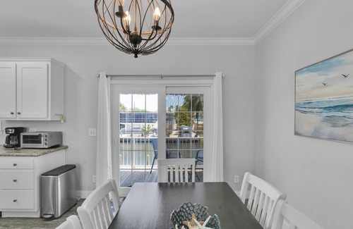 White Marlin Beach House | 3 Bedroom Home in Islamorada with Private Dock, Boat Ramp & private beach access