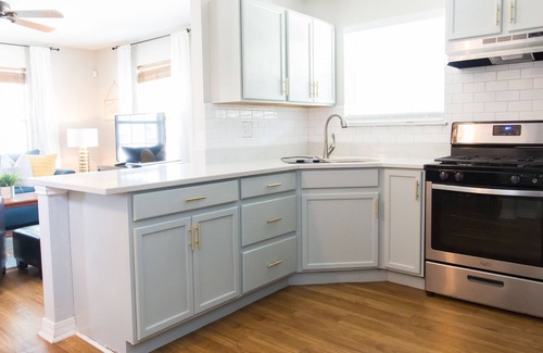 Historic Garderns House | 3 Bedroom Home! Just Steps to the Alamodome