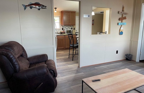 Waterloo House | 3-bedroom home on beautiful Lake Greenwood, close to Old Eight Golf Course.