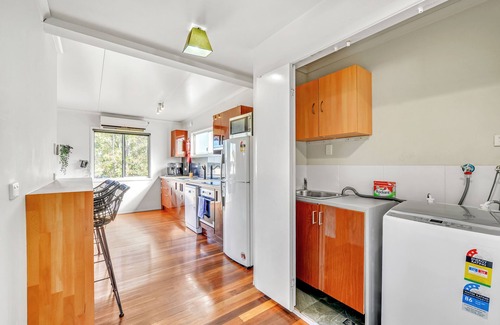 Archerfield House | 3 Bedroom Home with Park Views 15 Min to City