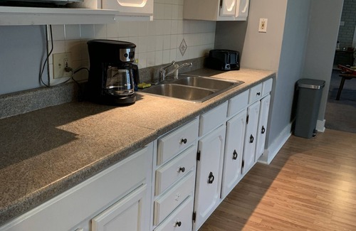 Lake Erie Beach House | 3 bedroom home within walking distance to shared private beach