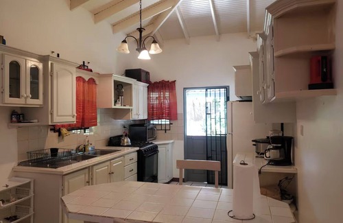 Lance aux Epines House | 3-bedroom house in beautiful Lance aux Epines - WiFi, AC- across from the beach!