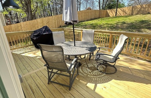 Town Center House | 3-bedroom house in awesome Kennesaw! 5 minute drive to KSU! Great location…