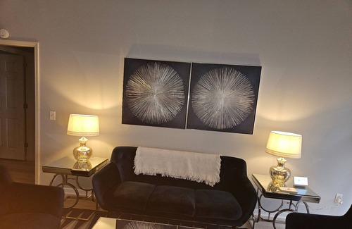 Lakewood House | 3-bedroom house in charming Nashville with WiFi, AC. Book now