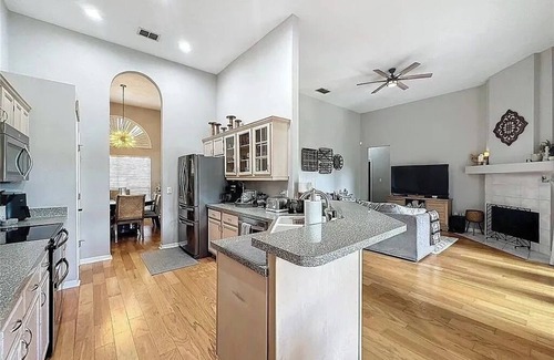 Fairvilla House | 3-bedroom house in delightful Orlando with AC, WiFi. Enjoy your stay