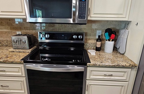 North Port House | 3-bedroom house in lovely North Port with AC, WiFi. Enjoy your stay