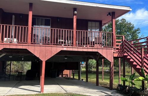 Shoreline Park House | 3-bedroom house on a canal in charming Bay St. Louis