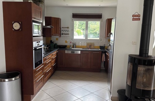 Gujan-Mestras House | 3-bedroom house, parking, terrace, all comforts 6 travelers pets welcome