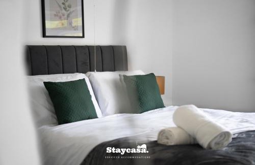 Wythenshawe House | 3-bedroom House W Free Parking, Near Man Airport!