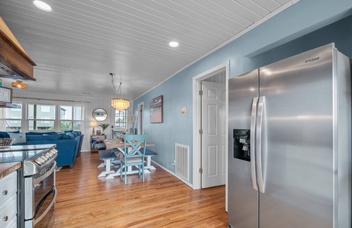 Topsail Beach House | 3-bedroom house with/Golf Cart- Top unit