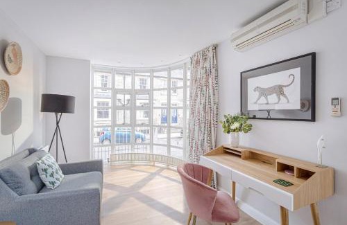 Cambridge City Centre House | 3 Bedroom Jesus Green Townhouse with Parking