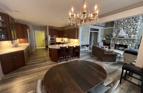 Oscoda House | 3 Bedroom Lakefront Home on Lake Huron