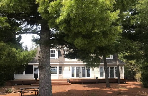 Oscoda House | 3 Bedroom Lakefront Home on Lake Huron