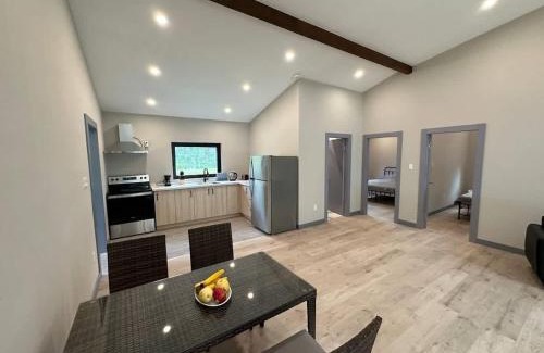 Lakefield House | 3-bedroom Lakefront Villa #8