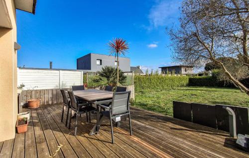 Saint-Pabu House | 3 Bedroom Lovely Home In Saint-Pabu