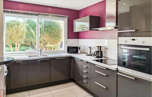 Saint-Pabu House | 3 Bedroom Lovely Home In Saint-Pabu