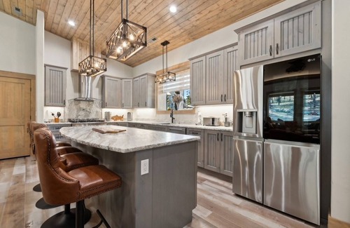 Eureka Cabin | 3-bedroom luxury lodge in Eureka, Montana located at the Wilderness Club Resort