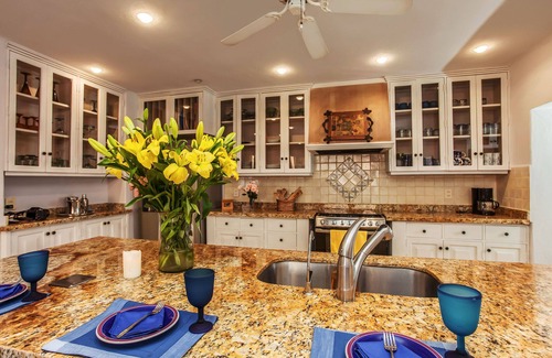 Conchas Chinas Villa | 3 Bedroom Luxury Villa, 180 degree Ocean View, Private Heated Pool