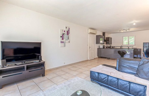 Plan-d'Orgon House | 3 bedroom nice home in Plan-d'Orgon