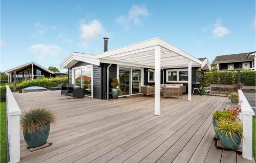 Hejlsminde Strand House | 3 Bedroom Nice Home In Hejls