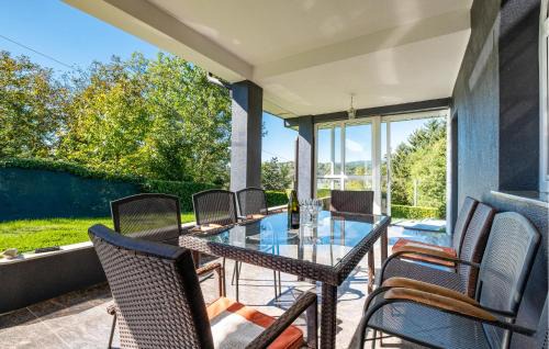 Kraljevec Sesvetski House | 3 Bedroom Nice Home In Vurnovec