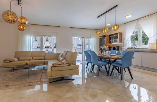 Kavran House | 3 bedroom nice home in Kavran