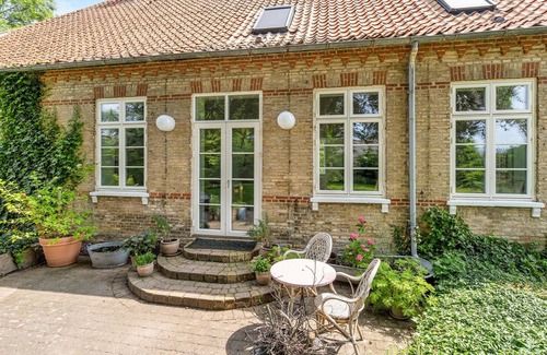 Soby House | 3 bedroom pet friendly home in søby ærø