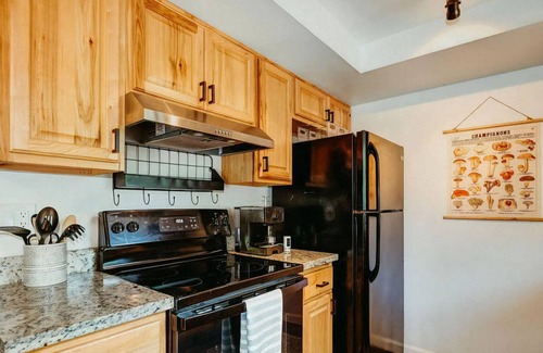 Prescott House | 3-bedroom pet friendly Lake home in amazing Prescott with WiFi. Enjoy your stay