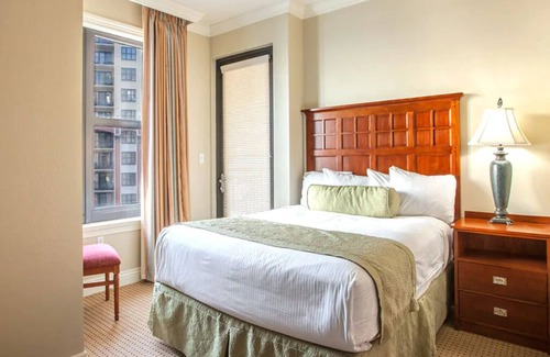 Destin Resort | 3 Bedroom Plus Condo, Pool View, at Emerald Grande, Destin Beach!