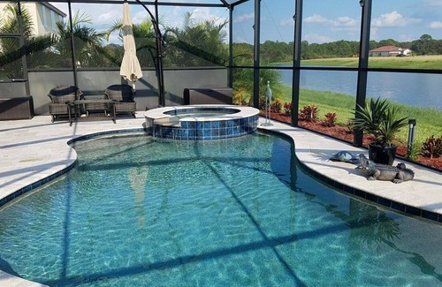 Gran Paradiso House | 3 BEDROOM POOL HOME / LUXURIOUS AND SPACIOUS