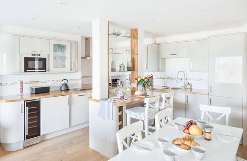 St Ives Apartment | 3 Bedroom Sea View Modern Apartment