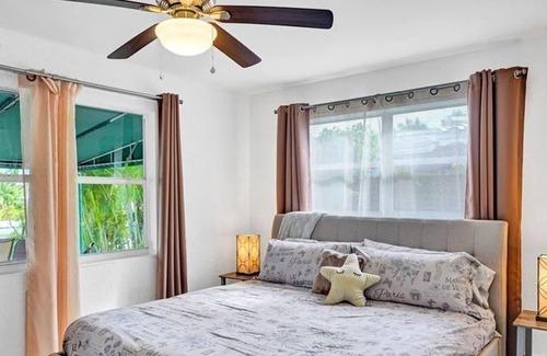 Pompano Isles Apartment | 3 Bedroom Single family 436776 by Houzlet