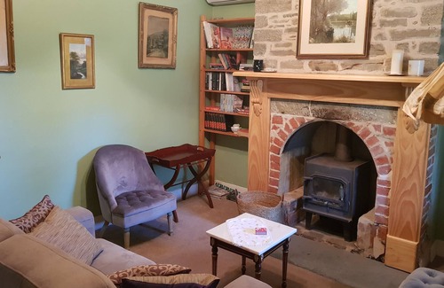 Upper Wakefield Bed & Breakfast | 3 bedroom stone cottage in the beautiful Clare Valley