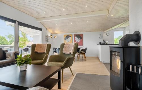 Hejlsminde Strand House | 3 Bedroom Stunning Home In Hejls